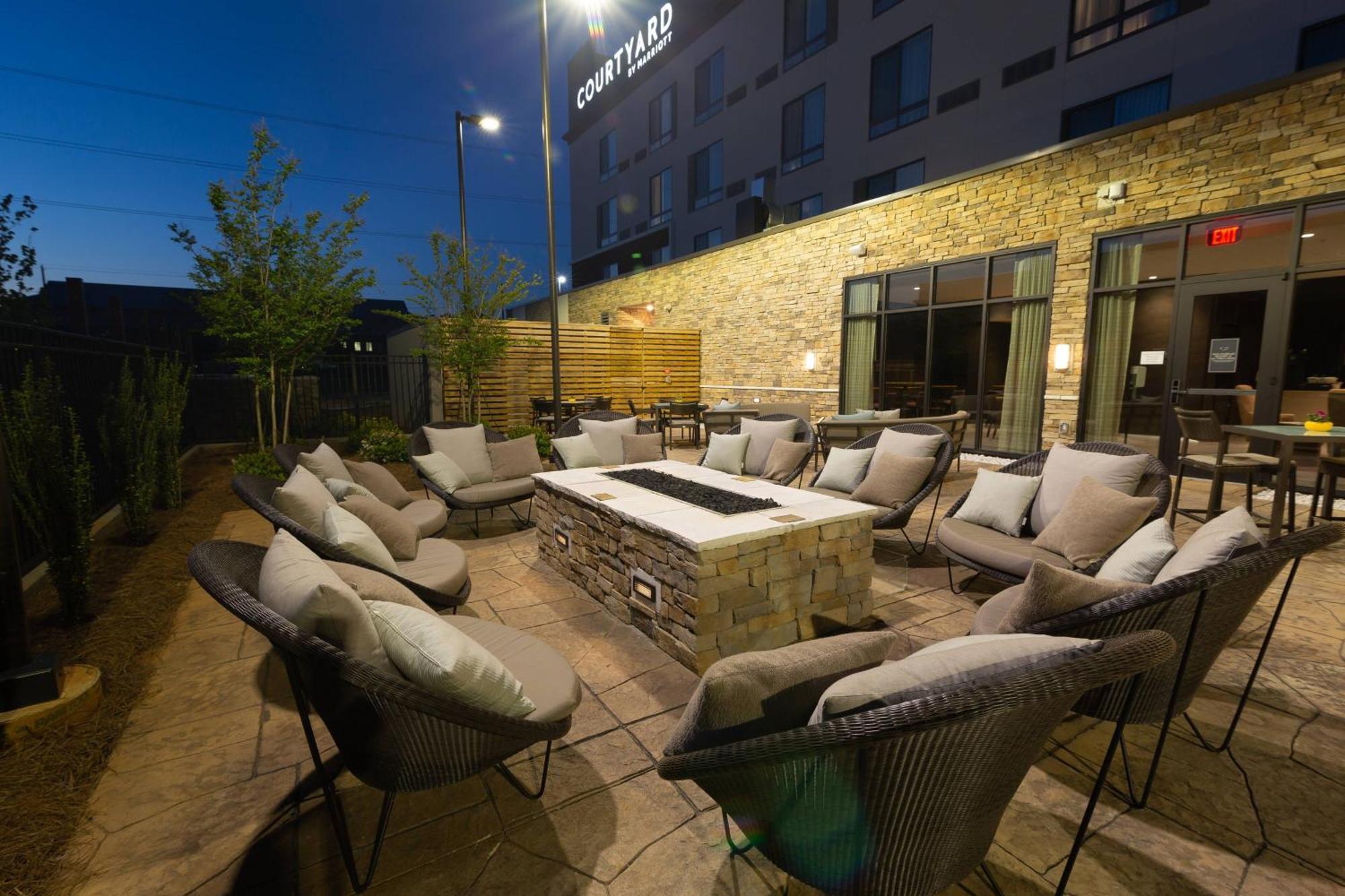 Courtyard By Marriott Cartersville Buitenkant foto